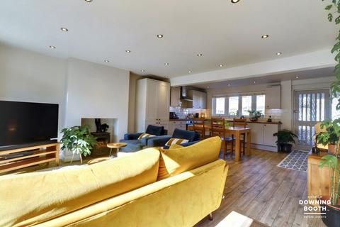 3 bedroom semi-detached house for sale, Elmdale Drive, Walsall WS9