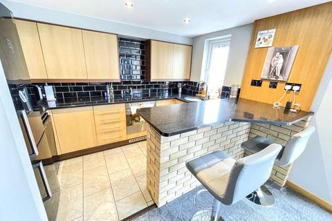 2 bedroom apartment for sale, Riverside Court, Mill Dam, South Shields, Tyne and Wear, NE33 1EH