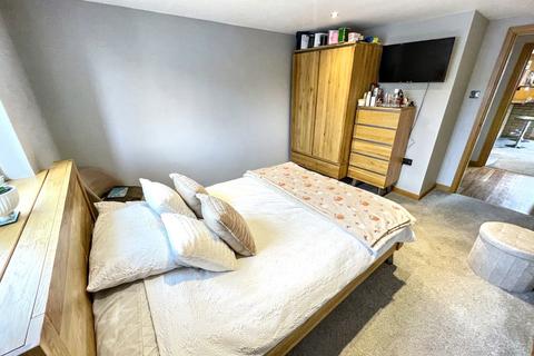 2 bedroom apartment for sale, Riverside Court, Mill Dam, South Shields, Tyne and Wear, NE33 1EH