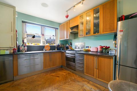2 bedroom flat for sale, Ebury Street, London, SW1W