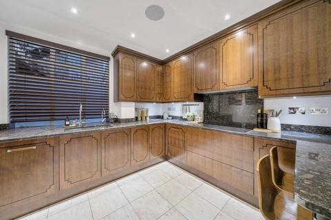 3 bedroom flat for sale, Albion Street, Hyde Park Estate, London, W2