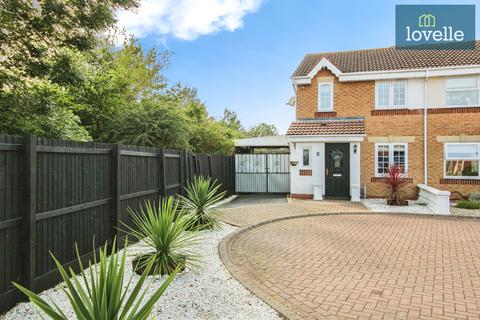 3 bedroom semi-detached house for sale, Bloomsbury Gardens, Grimsby DN33
