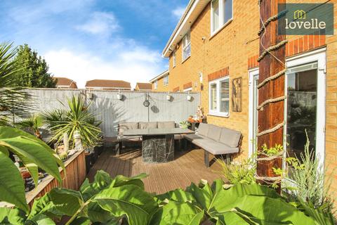 3 bedroom semi-detached house for sale, Bloomsbury Gardens, Grimsby DN33