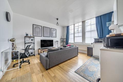 1 bedroom flat for sale, Gate Street, Holborn, London, WC2A