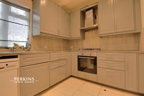 undefined, Greenford, UB6