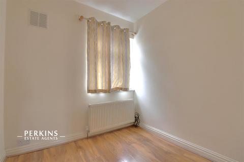 undefined, Greenford, UB6
