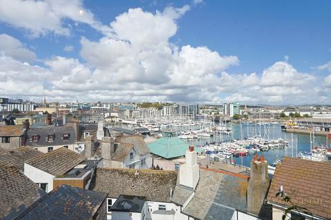 Castle Street, Devon PL1