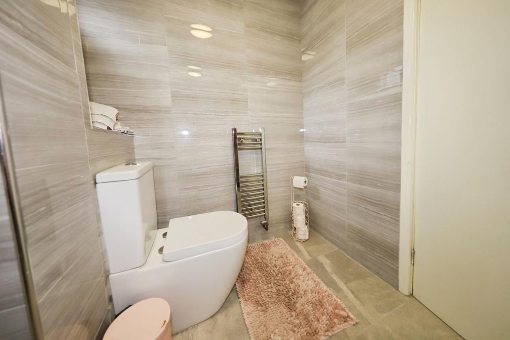 Bathroom / W.C.