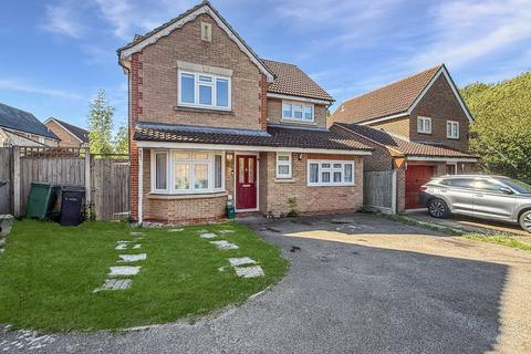 4 bedroom detached house for sale, Guinea Close, Braintree, CM7
