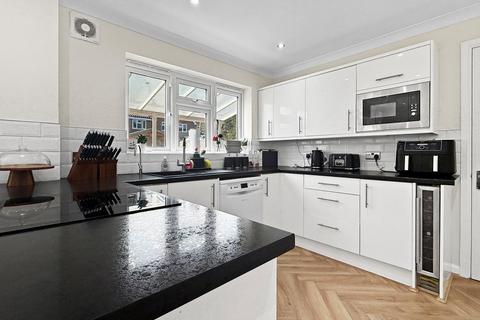 4 bedroom detached house for sale, Guinea Close, Braintree, CM7