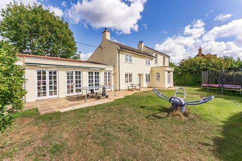6 bedroom character property for sale, Townhouse Road, Costessey