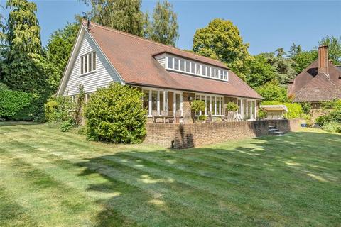 undefined, Knowl Hill, Woking GU22