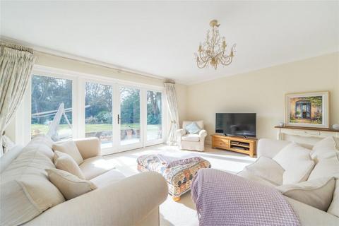 undefined, Knowl Hill, Woking GU22