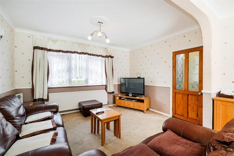 3 bedroom semi-detached house for sale, Retford Road, Romford