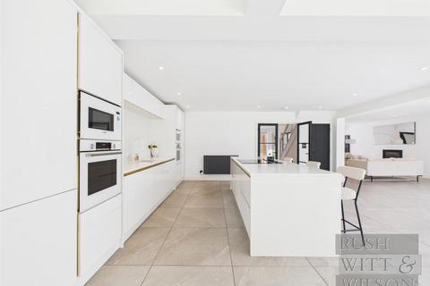 4 bedroom detached house for sale, The Russets, St. Leonards-On-Sea