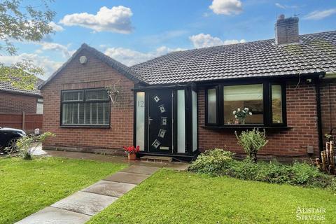 3 bedroom semi-detached bungalow for sale, Kerwood Drive, Royton