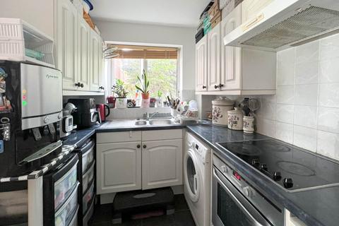 28 Tregaron Gardens, New Malden, KT3 3AF