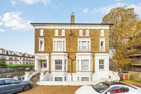 3 bedroom apartment for sale, Clitherow Court, Boston Manor Road, Brentford