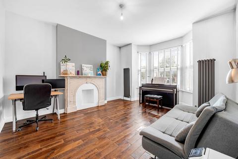 3 bedroom apartment for sale, Clitherow Court, Boston Manor Road, Brentford