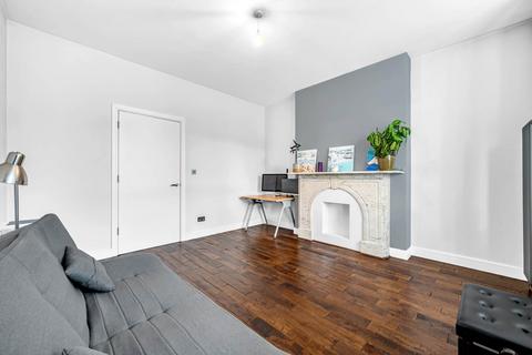 3 bedroom apartment for sale, Clitherow Court, Boston Manor Road, Brentford