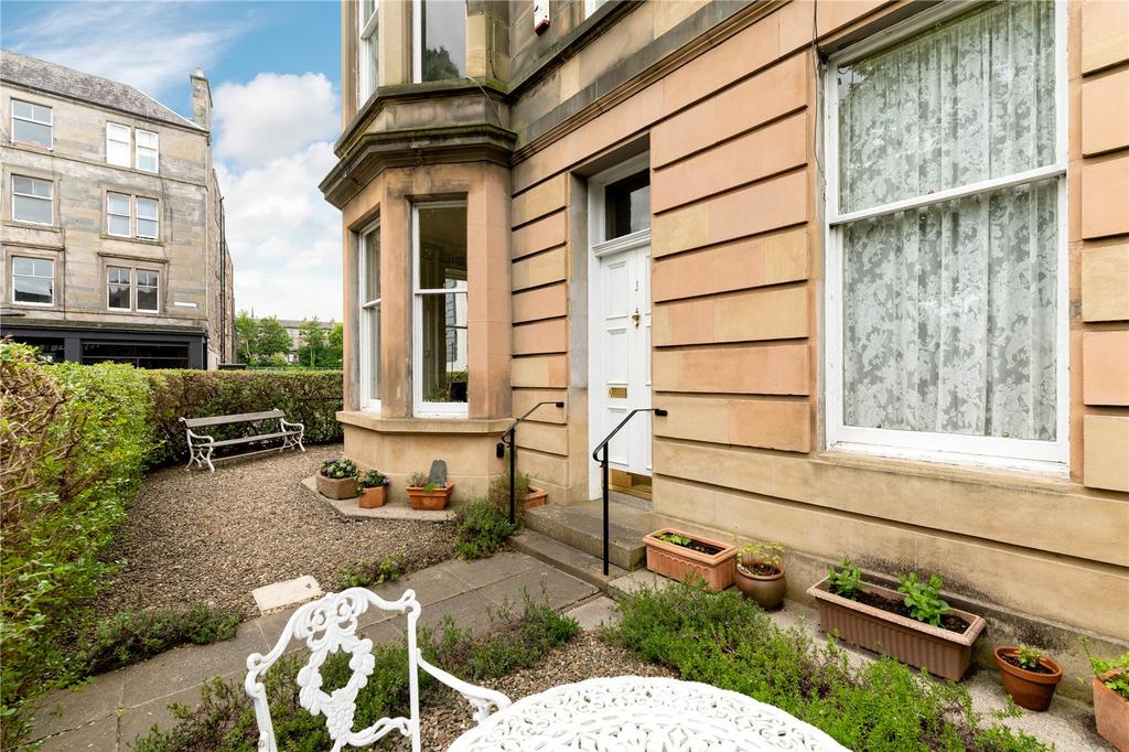 Eyre Crescent