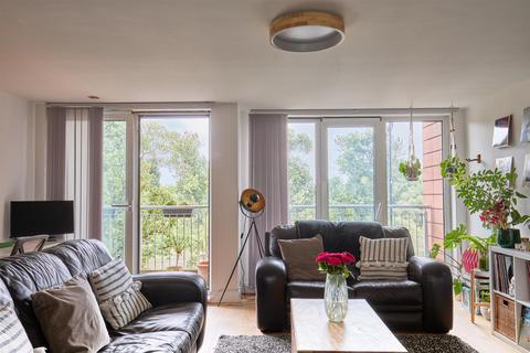 undefined, Holland Gardens, Brentford, TW8
