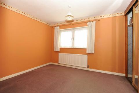 1 bedroom end of terrace house to rent, Dale Avenue, Wellingborough