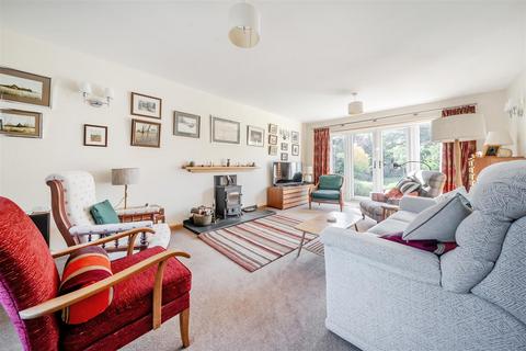 4 bedroom detached house for sale, Kimbolton Road, Bedford