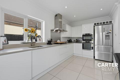 undefined, Heathview Road, Grays, RM16