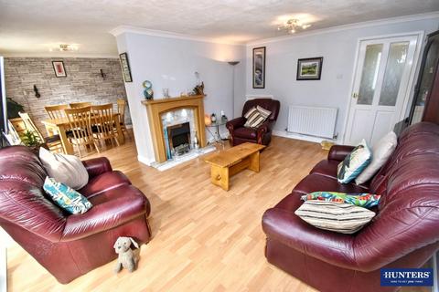 4 bedroom detached house for sale, Barnstaple Close, Wigston