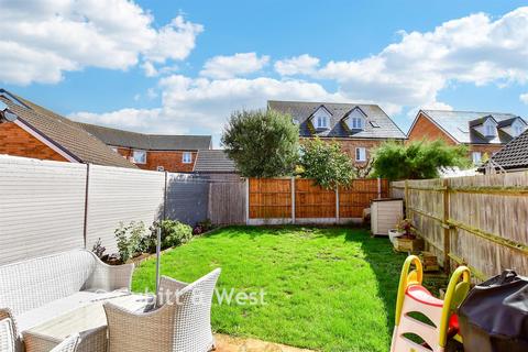 3 bedroom end of terrace house for sale, Barge Close, Arundel BN18