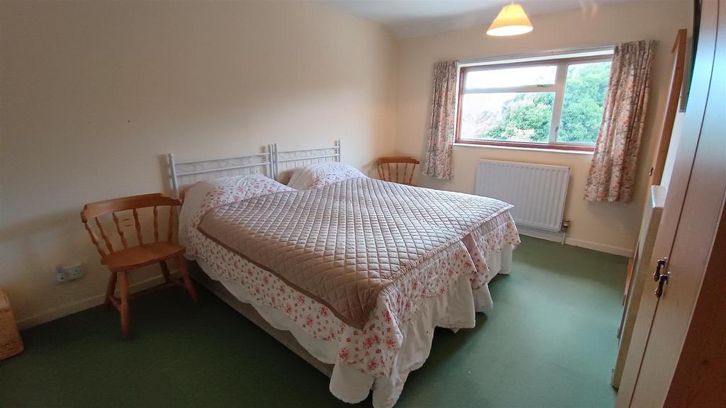 Master Bedroom.jpg