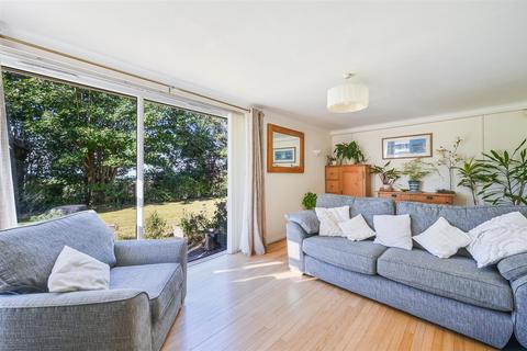 Hill House Tattenham Corner Road, Epsom, KT18 5PP