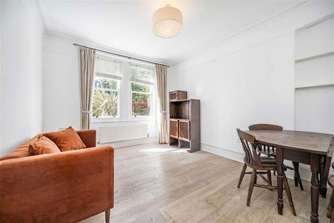 2 bedroom flat for sale, Waldemar Avenue, London SW6