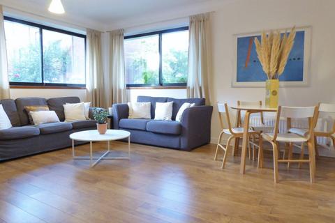 1 bedroom flat to rent, Windsor Way, Brook Green, London, W14