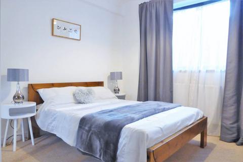 1 bedroom flat to rent, Windsor Way, Brook Green, London, W14