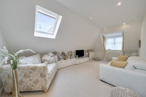 undefined, High Road, Bushey WD23