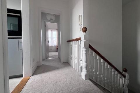 2 bedroom flat to rent, Whitwell Road, Southsea