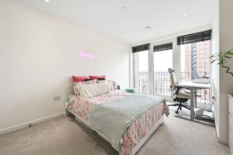 2 bedroom flat for sale, Moorhen Drive, Hendon, London, NW9