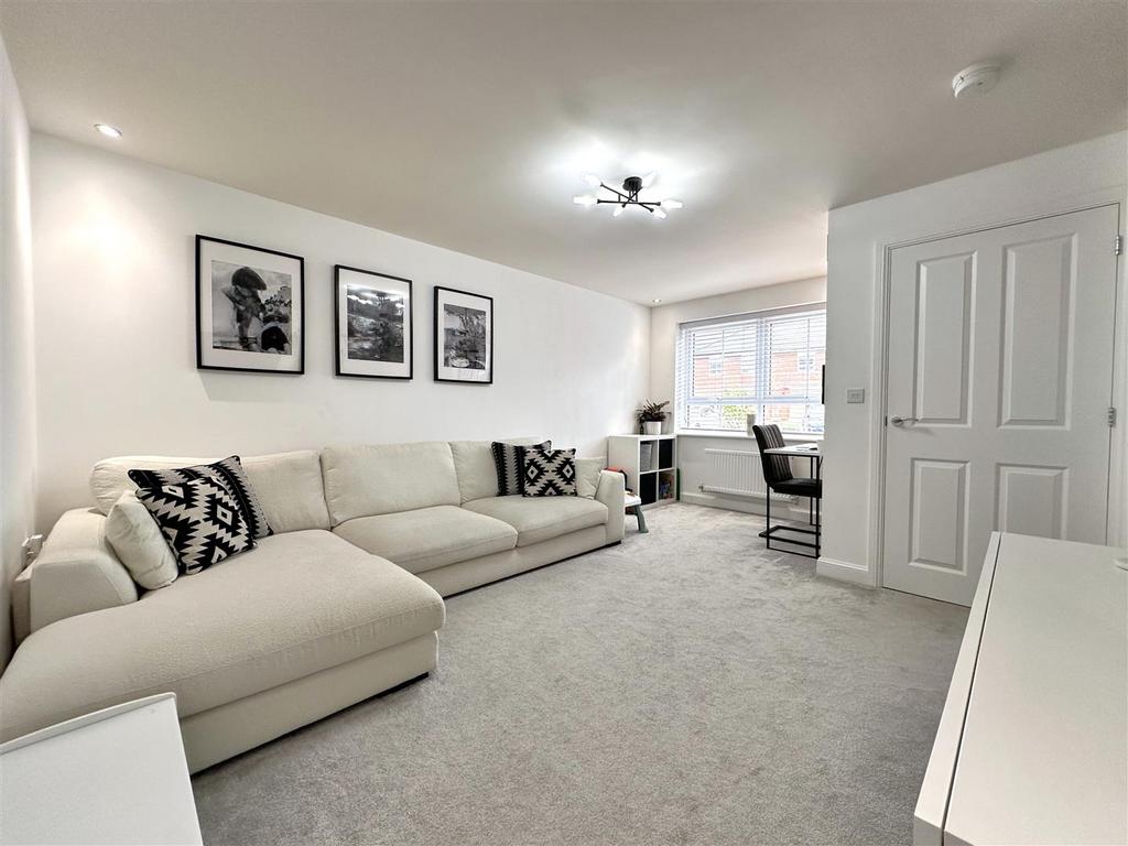 Multi-Functional Living Room 420