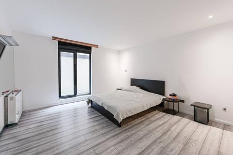 2 bedroom flat for sale, Point West, South Kensington, SW7