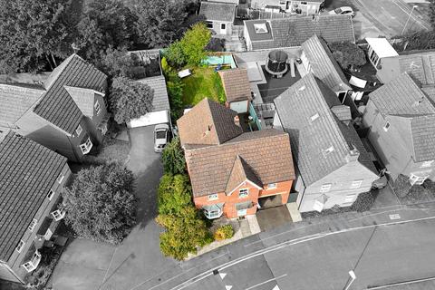 4 bedroom detached house for sale, Loughland Close, Whetstone LE8