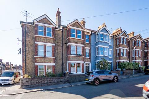 2 bedroom flat for sale, Lyndhurst Road, Ramsgate CT11