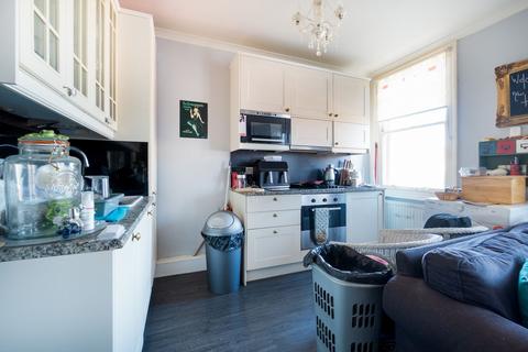 2 bedroom flat for sale, Lyndhurst Road, Ramsgate CT11