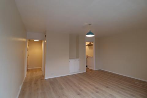 undefined, Queens Court, St. Johns Road, Newbury, Berkshire, RG14