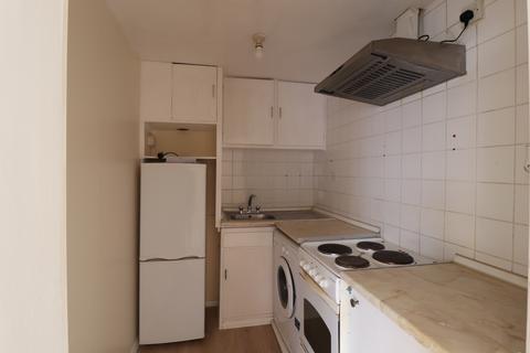 undefined, Queens Court, St. Johns Road, Newbury, Berkshire, RG14