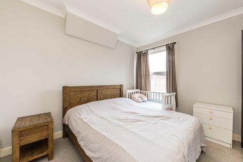 undefined, Heath Road, Twickenham TW1
