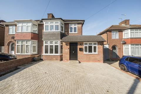 4 bedroom semi-detached house for sale, Peareswood Gardens, Stanmore, HA7