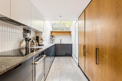 undefined, Maunsel Street, London, SW1P.