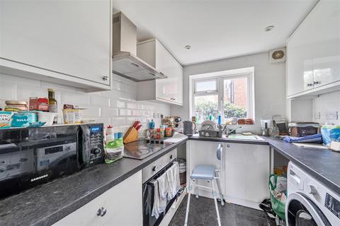 2 bedroom apartment for sale, Berrylands, Surbiton